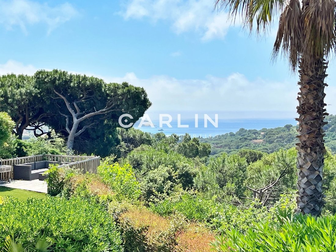 Villa in La Croix-Valmer, Provence-Alpes-Côte d'Azur, France 2 - 18048893