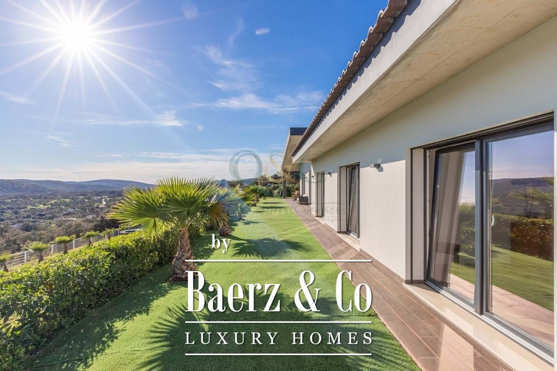 Villa in Loule (Sao Clemente), Algarve, Portugal 1 - 14273886