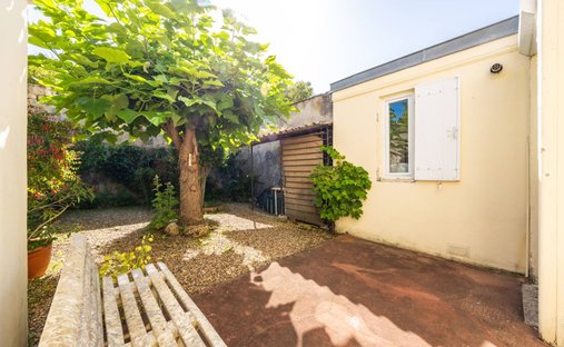 House in Le Lac-Bacalan, Bordeaux, France 1