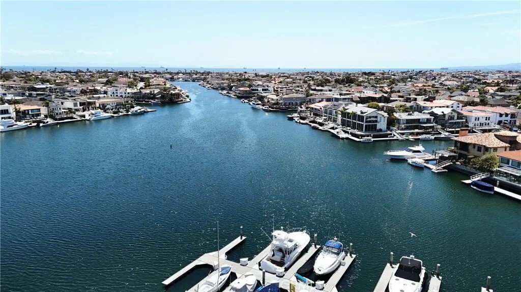 Condo in Huntington Beach, California, United States 2 - 18044439