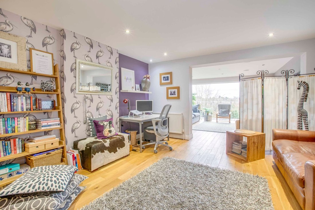 House in Totteridge, England 5 - 18036153