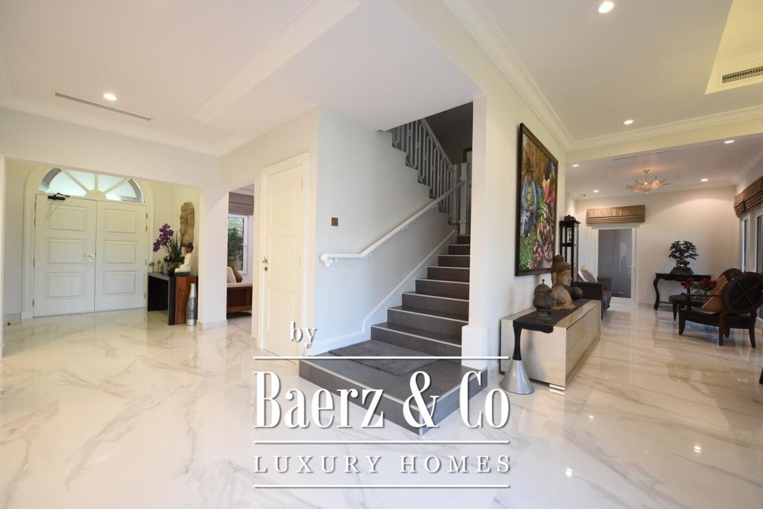 Villa in Al Wasl, Dubai, United Arab Emirates 2 - 15025070