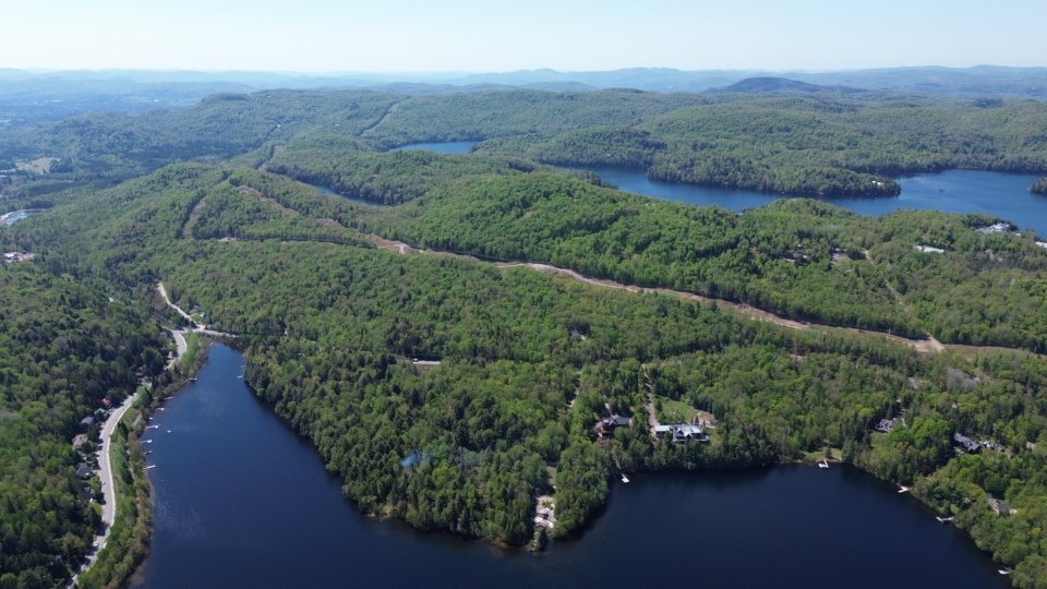 Land in Mont-Tremblant, Quebec, Canada 2 - 17557028