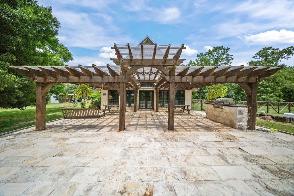 House in Holly Lake Ranch, Texas, United States 3 - 18042097