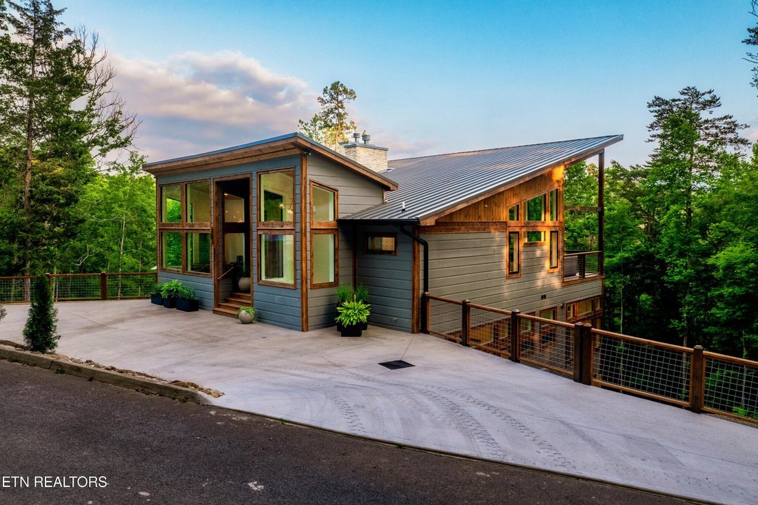 House in Sevierville, Tennessee, United States 1 - 18048442