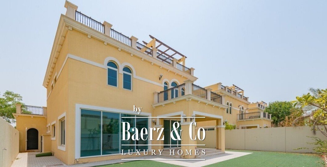 Villa in Al Wasl, Dubai, United Arab Emirates 1 - 16290086
