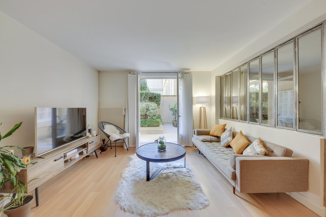 Apartment in Invalides, Paris 7e Arrondissement, Paris 4 - 18037912