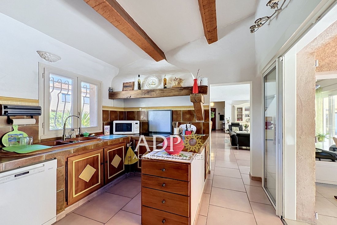 Villa in Grasse, Provence-Alpes-Côte d'Azur, France 4 - 18036640