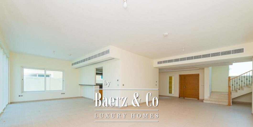 Villa in Al Wasl, Dubai, United Arab Emirates 3 - 16290086