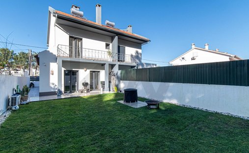 Townhouse in Quinta do Conde, Setubal, Portugal 1