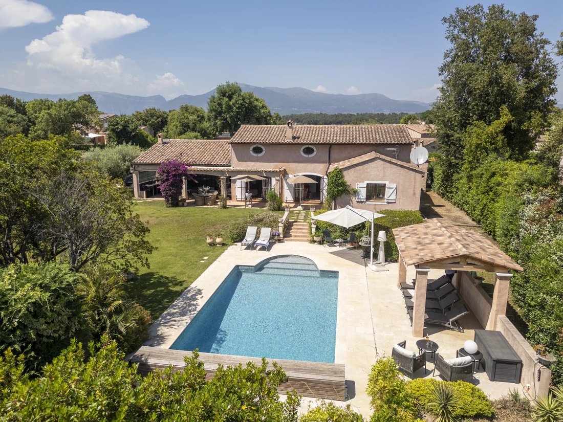 House in Valbonne, Provence-Alpes-Côte d'Azur, France 1 - 18048704