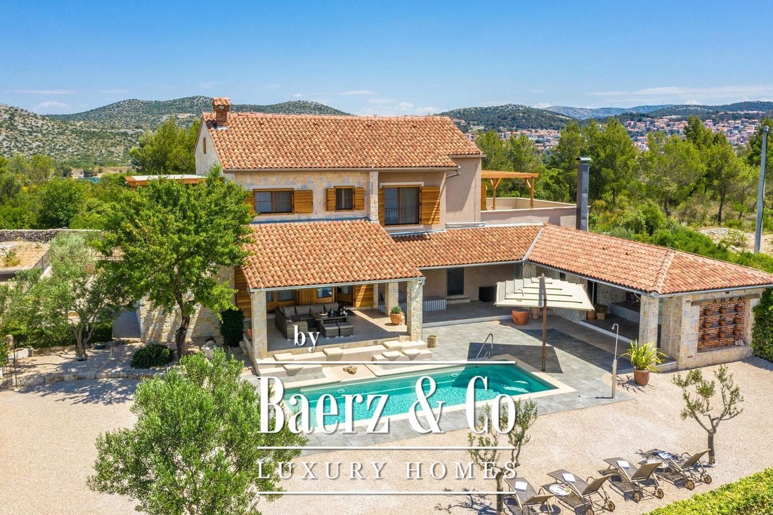 Villa in Gradska cetvrt Jadrija, Sibenik, Sibenik-Knin County 1 - 16185025
