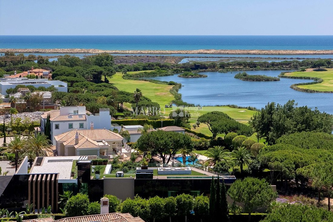 Villa in Quinta do Lago, Almancil, Portugal 3 - 18035289