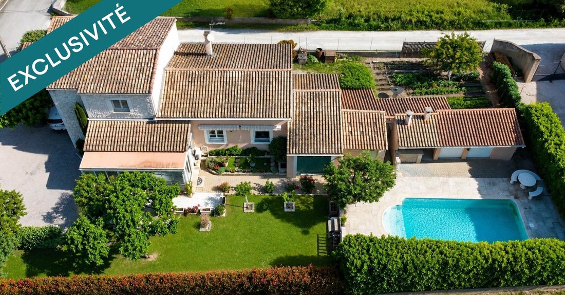 House in Arrondissement of Nimes, Occitania, France 2 - 18050634