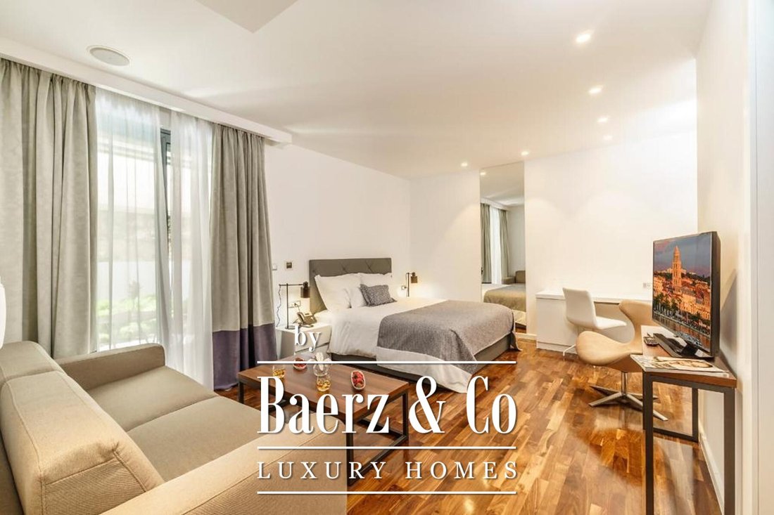 Townhouse in Znjan, Split, Split-Dalmatia County 3 - 17457428