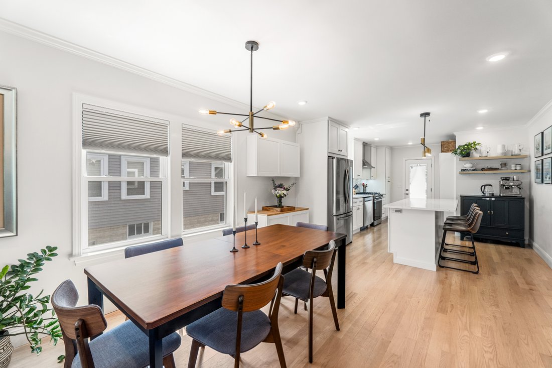 Condo in Watertown, Massachusetts, United States 3 - 18046129
