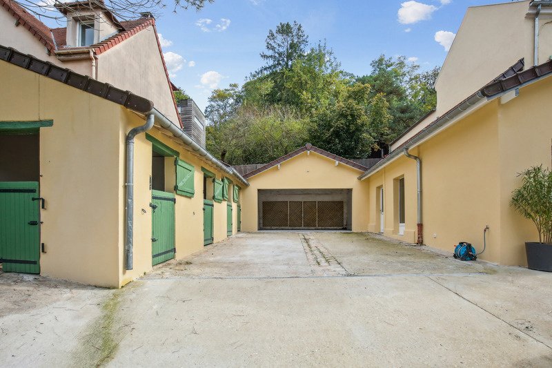 House in Gressets-Centre-Garenne-Bechevet, La Celle-Saint-Cloud, France 5 - 18037499