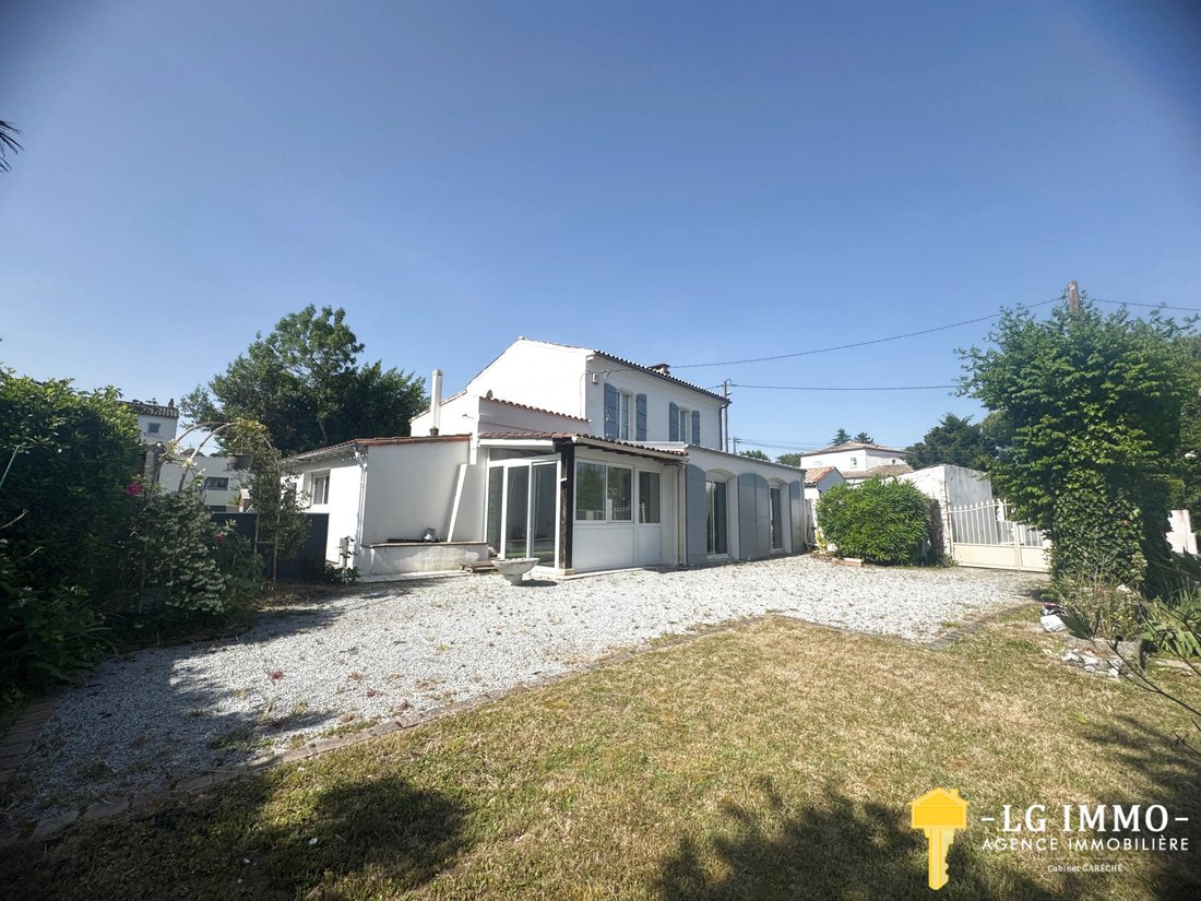 House in Meschers-sur-Gironde, Nouvelle-Aquitaine, France 3 - 18048686