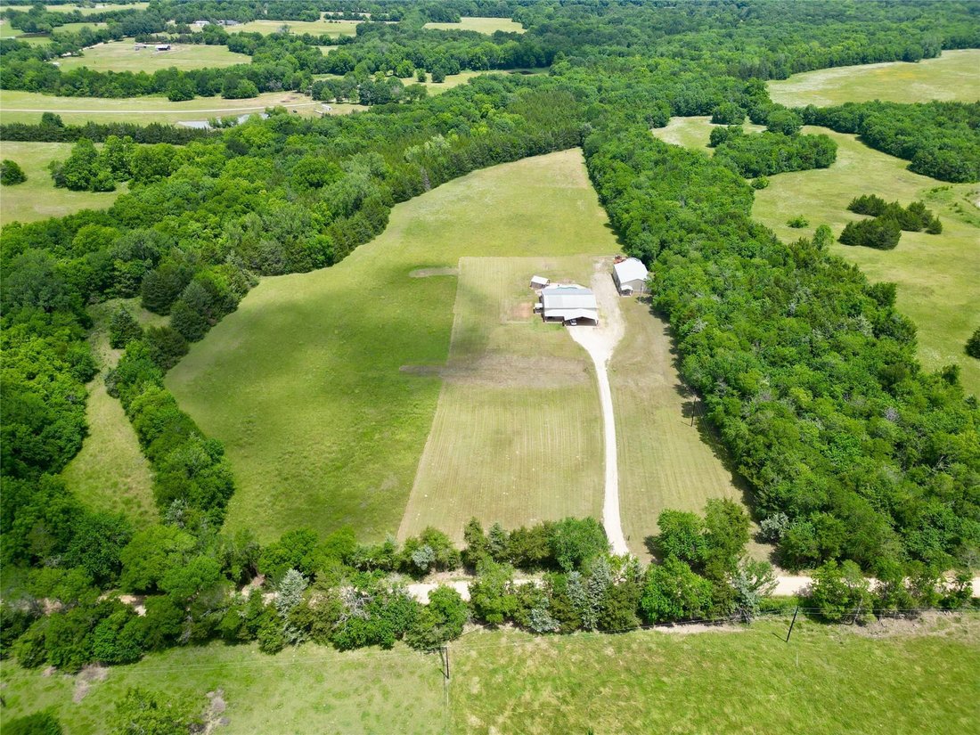 House in Sumner, Texas, United States 1 - 18038837