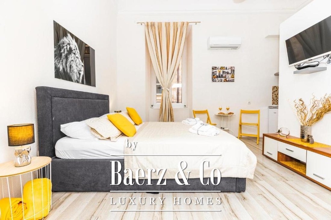 Apartment in Gradski kotar Grad, Dubrovnik, Dubrovnik-Neretva County 1 - 17379064