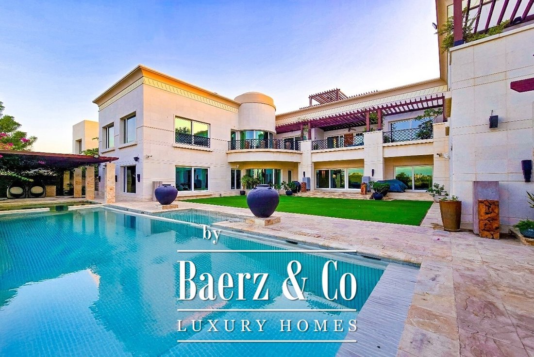 Villa in Al Wasl, Dubai, United Arab Emirates 2 - 14972620