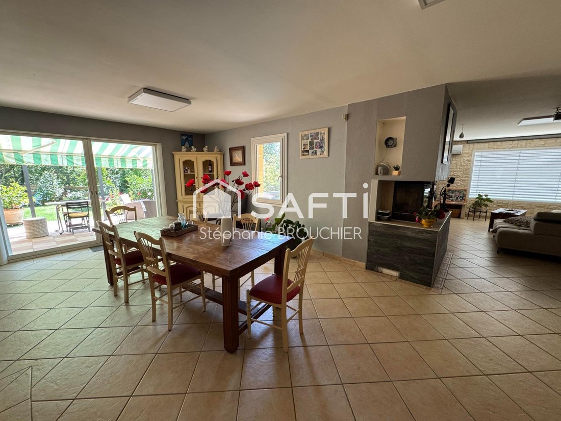 House in Ruoms, Auvergne-Rhône-Alpes, France 5 - 18050647
