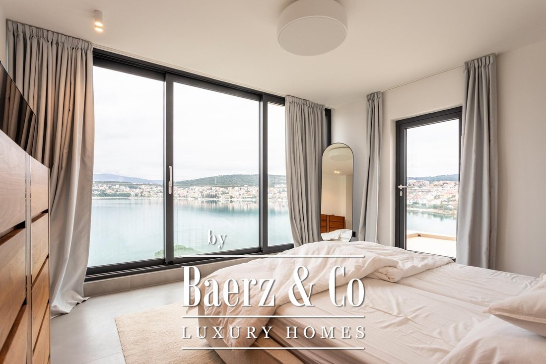 Villa in Okrug Gornji, Split-Dalmatia County, Croatia 3 - 17404428