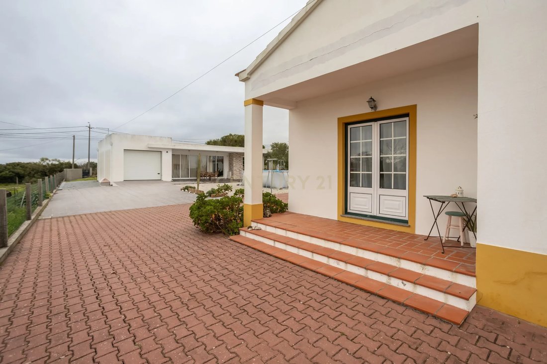 Villa in Vendas Novas, Évora District, Portugal 3 - 18038053