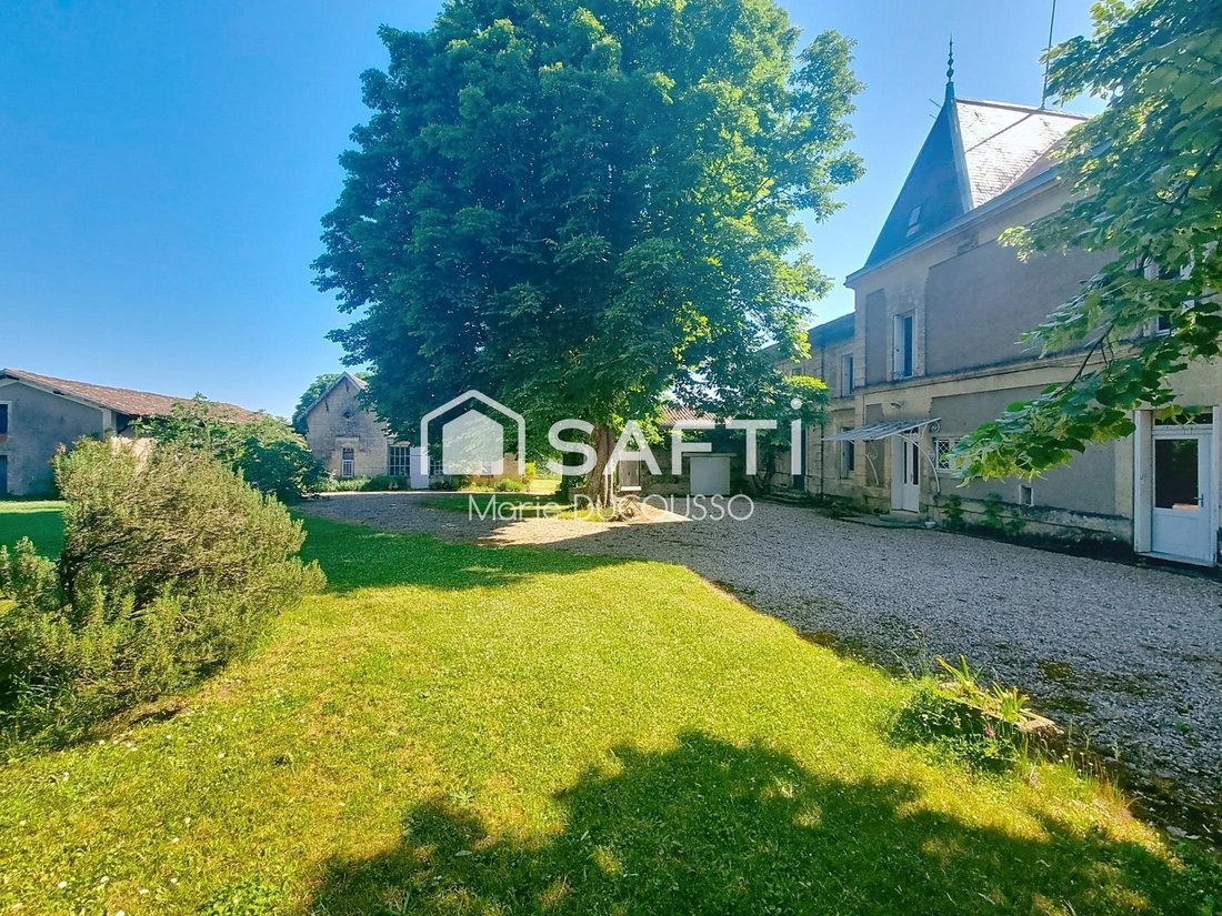 House in Pujols, Nouvelle-Aquitaine, France 1 - 18050644