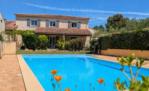 Casa a Eyragues, Provenza-Alpi-Costa Azzurra, Francia 1