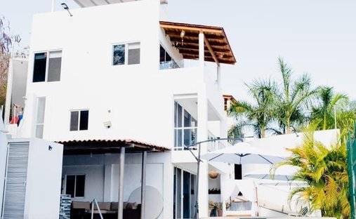 House in Tequesquitengo, Morelos, Mexico 1