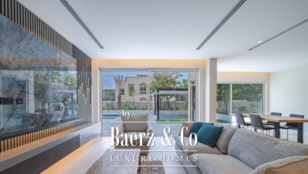 Villa in Al Wasl, Dubai, United Arab Emirates 4 - 16290079