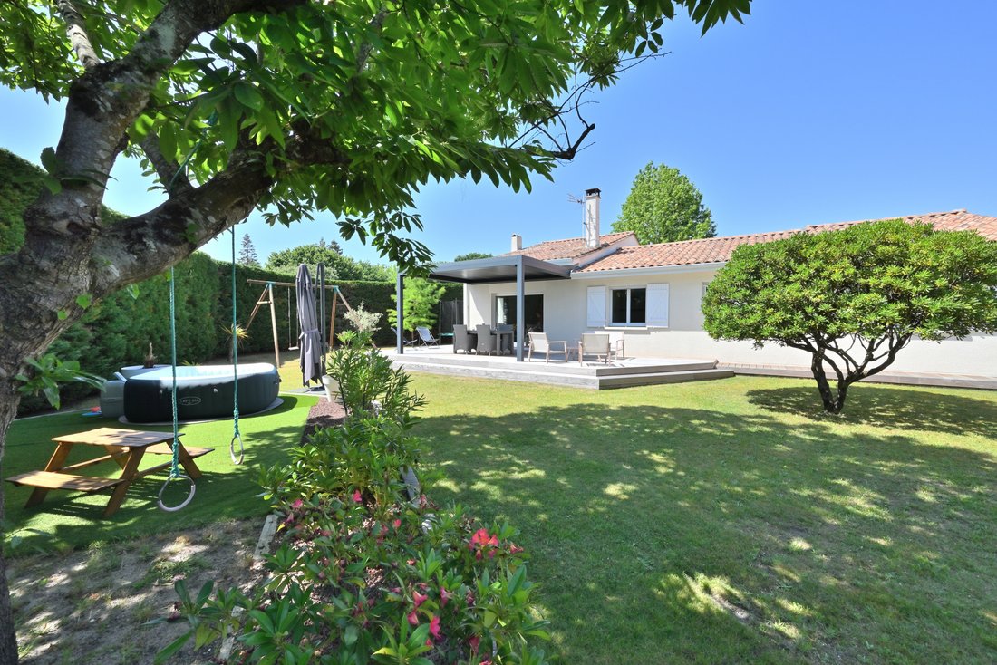 House in Le Las, Saint-Jean-d'Illac, France 1 - 18051792