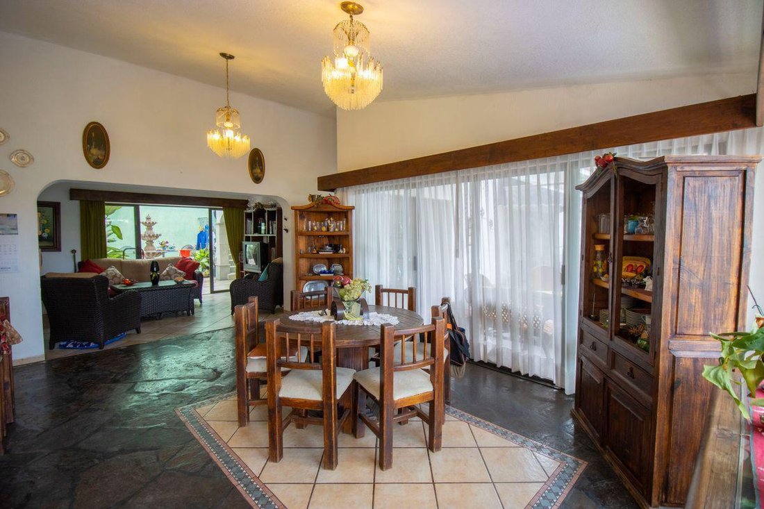 House in Cuernavaca, Morelos, Mexico 4 - 18042427