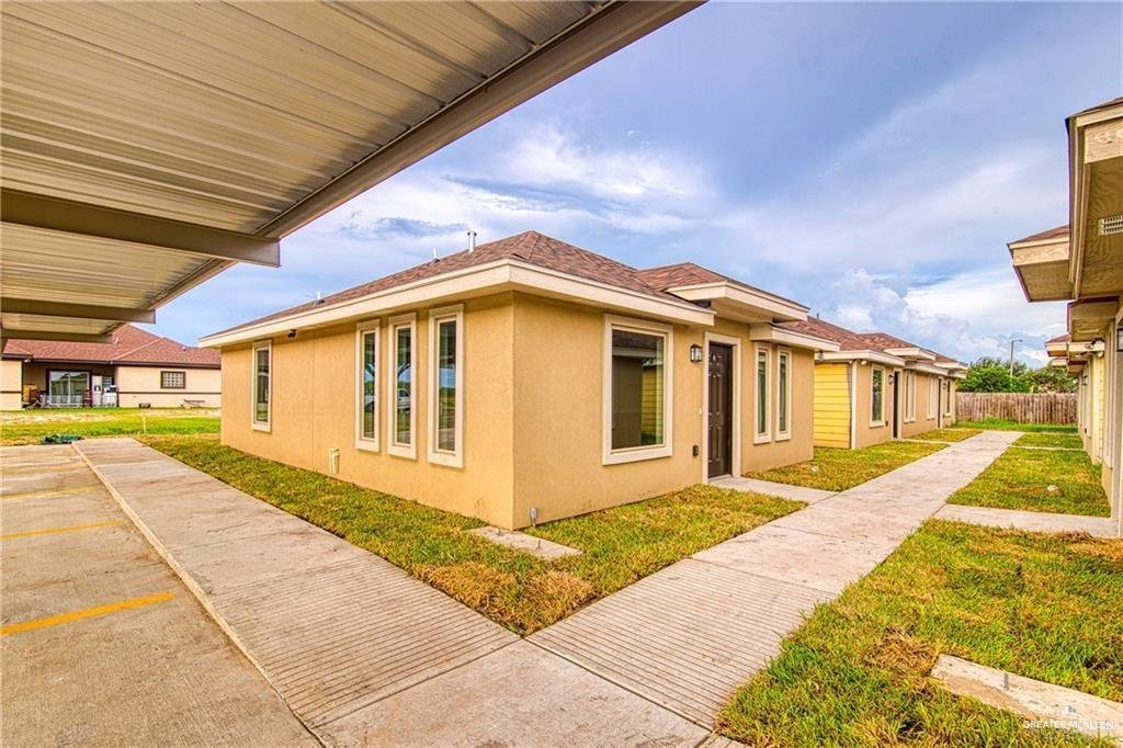 Mission, Texas, United States 2 - 18040396