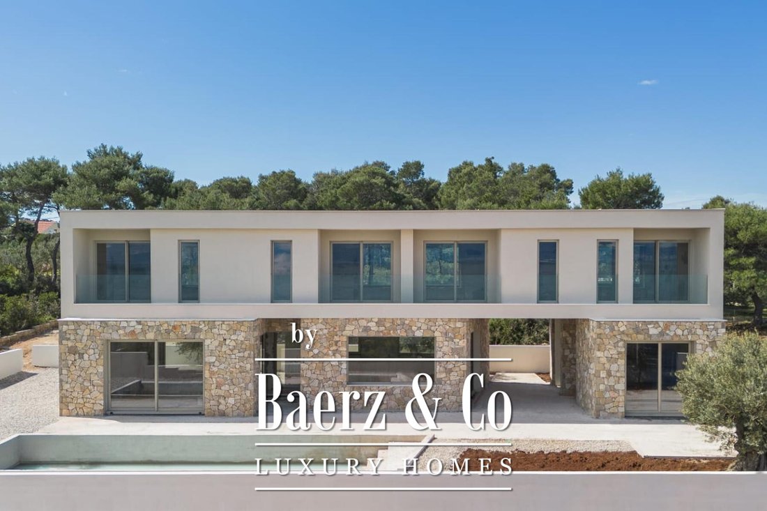 Villa in Necujam, Split-Dalmatia County, Croatia 1 - 17622459