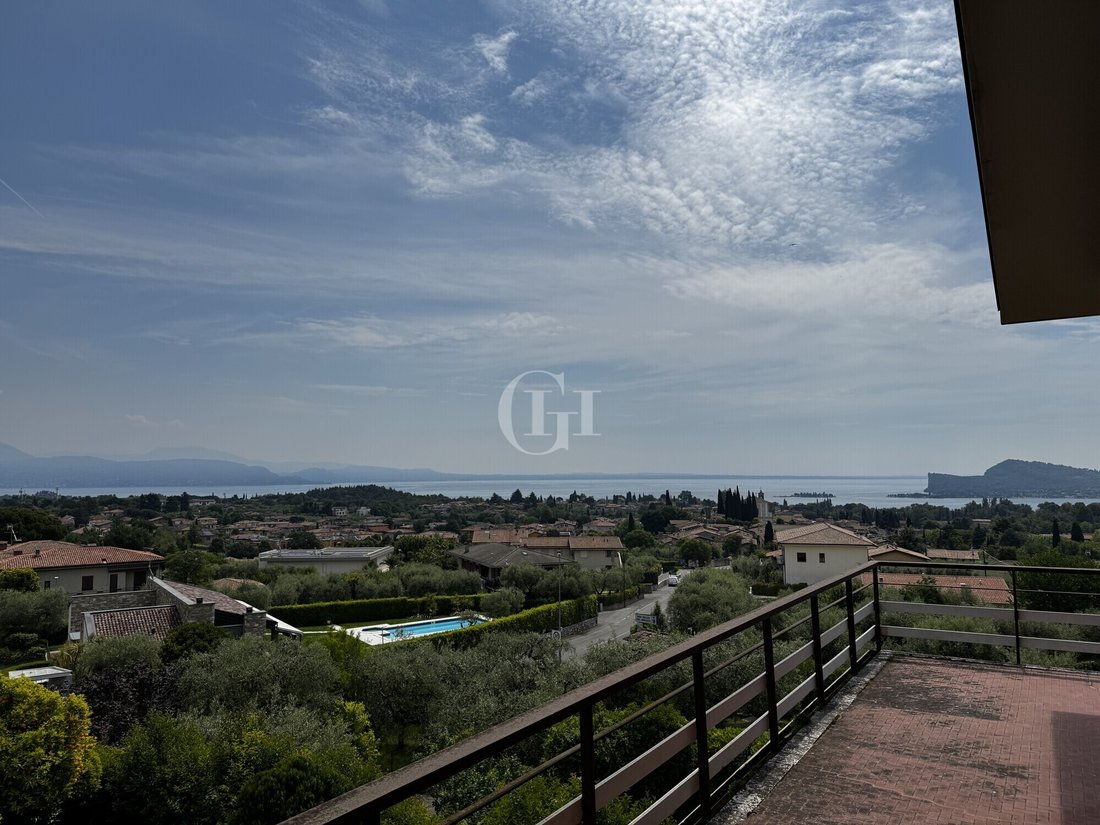 Villa in San Felice del Benaco, Lombardy, Italy 3 - 18044549