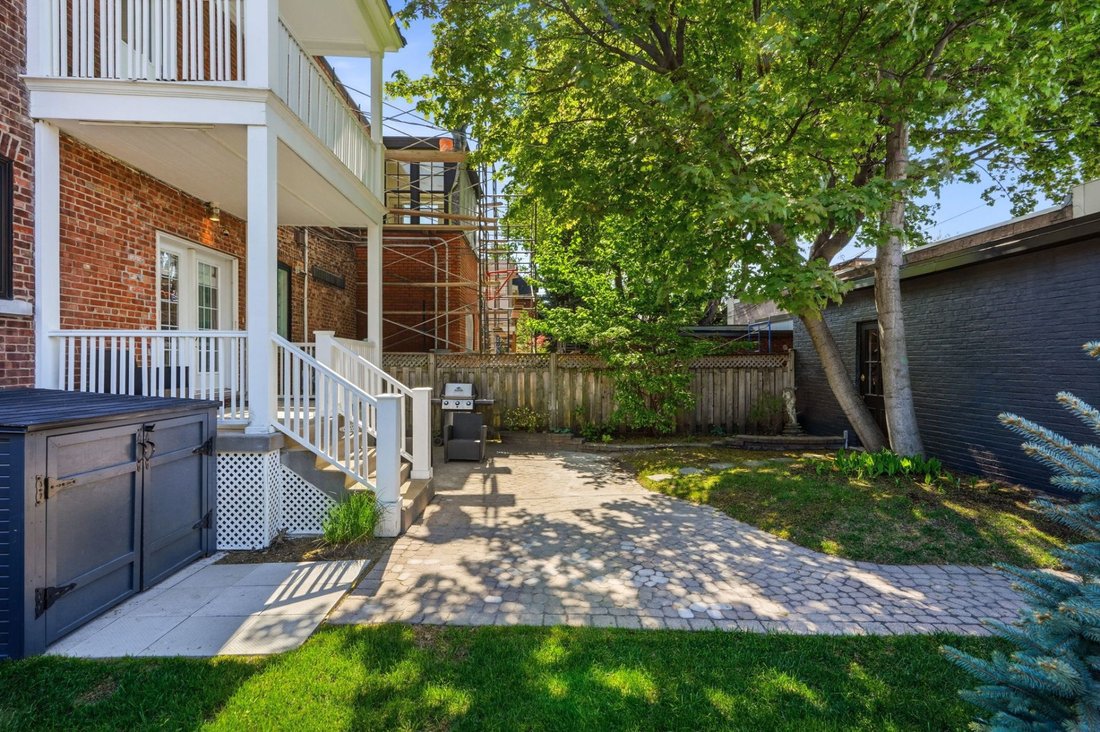 House in Westmount, Quebec, Canada 4 - 18042691