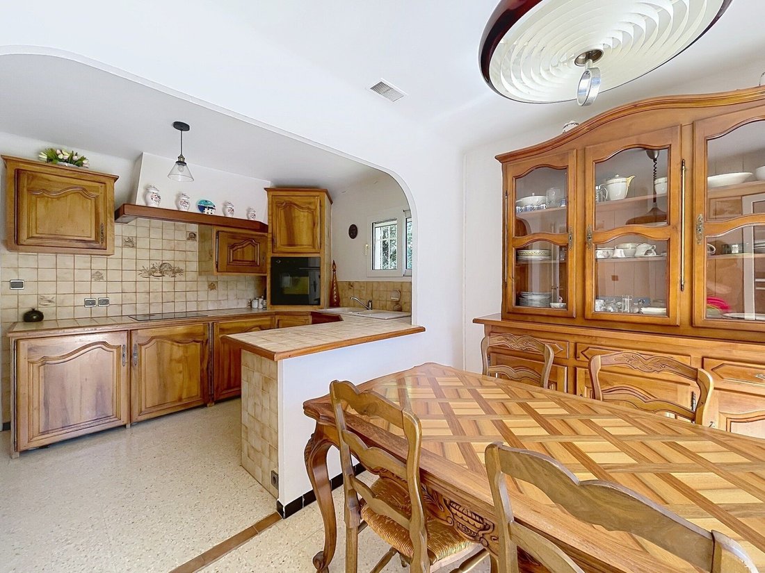 House in Lourmarin, Provence-Alpes-Côte d'Azur, France 4 - 18050369