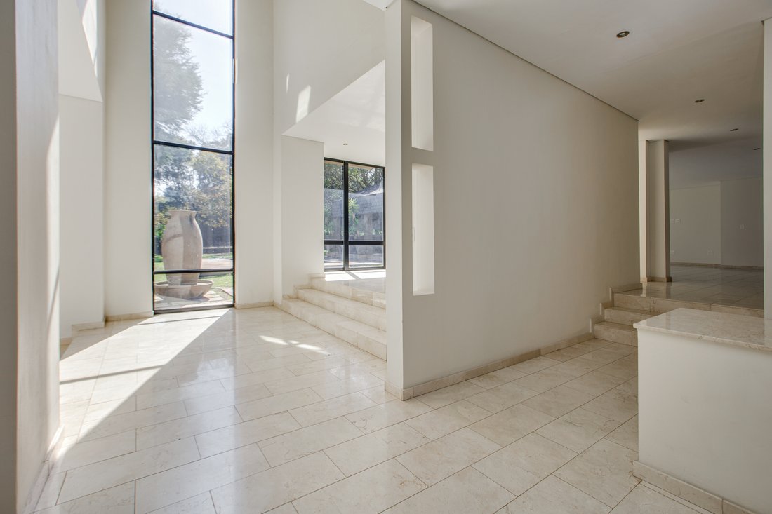 House in Broadacres, Gauteng, South Africa 2 - 18039231