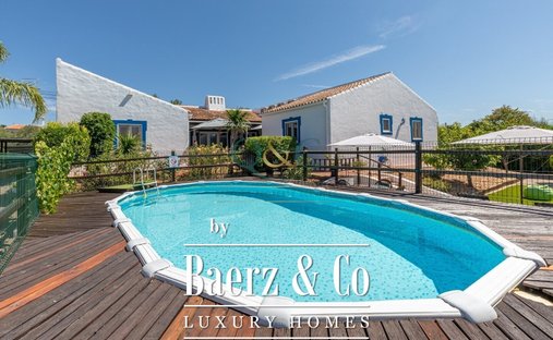 Villa in Loule (Sao Clemente), Algarve, Portugal 1