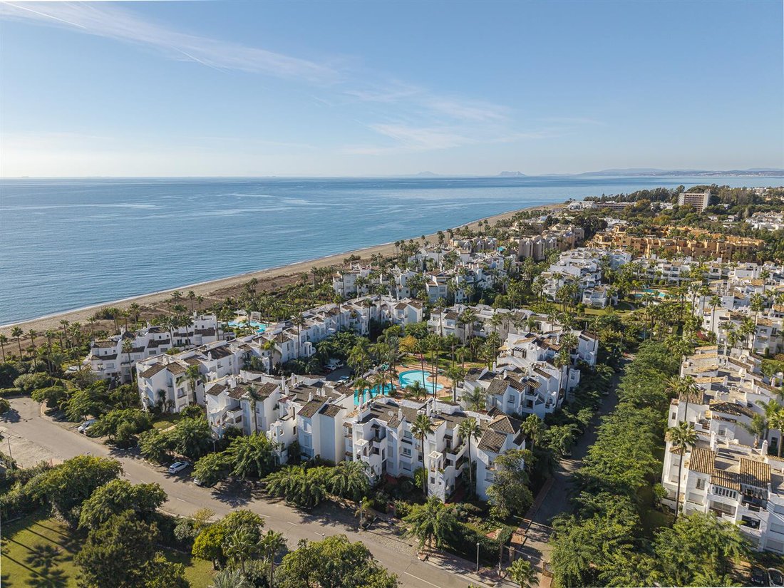 Apartment in Cancelada, Estepona, Andalusia 1 - 17778602