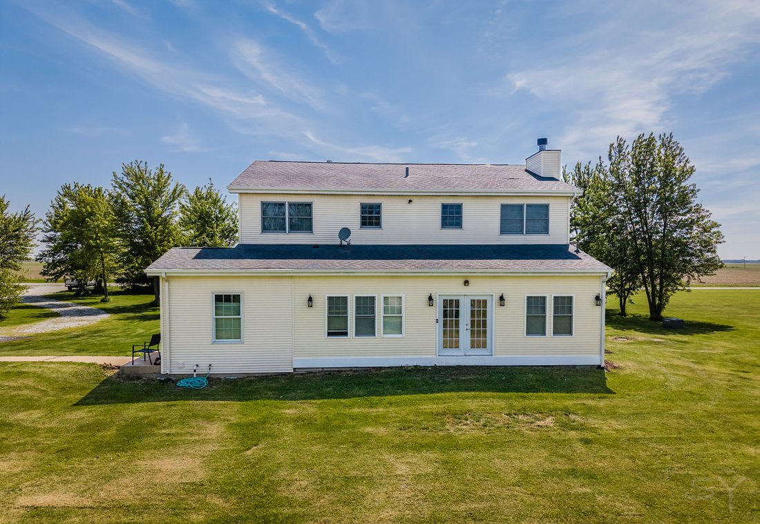 House in Grant Park, Illinois, United States 3 - 18040752