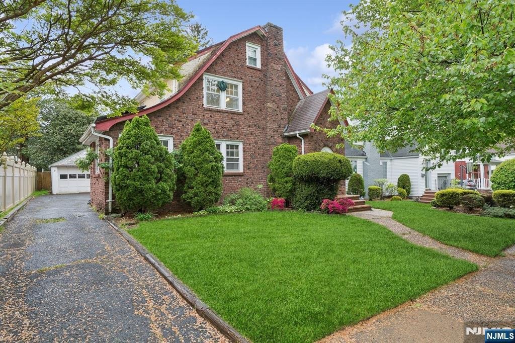 House in Teaneck, New Jersey, United States 1 - 18037685