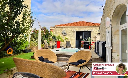 Villa in Saint-Medard-d'Aunis, Nouvelle-Aquitaine, France 1