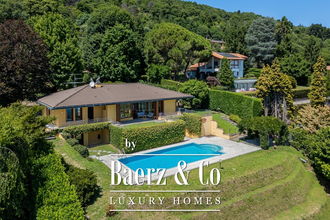 Villa in Lesa, Piedmont, Italy 1 - 15967533