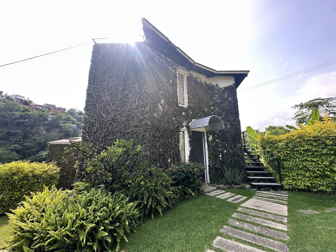 House in Cuernavaca, Morelos, Mexico 2 - 18042608