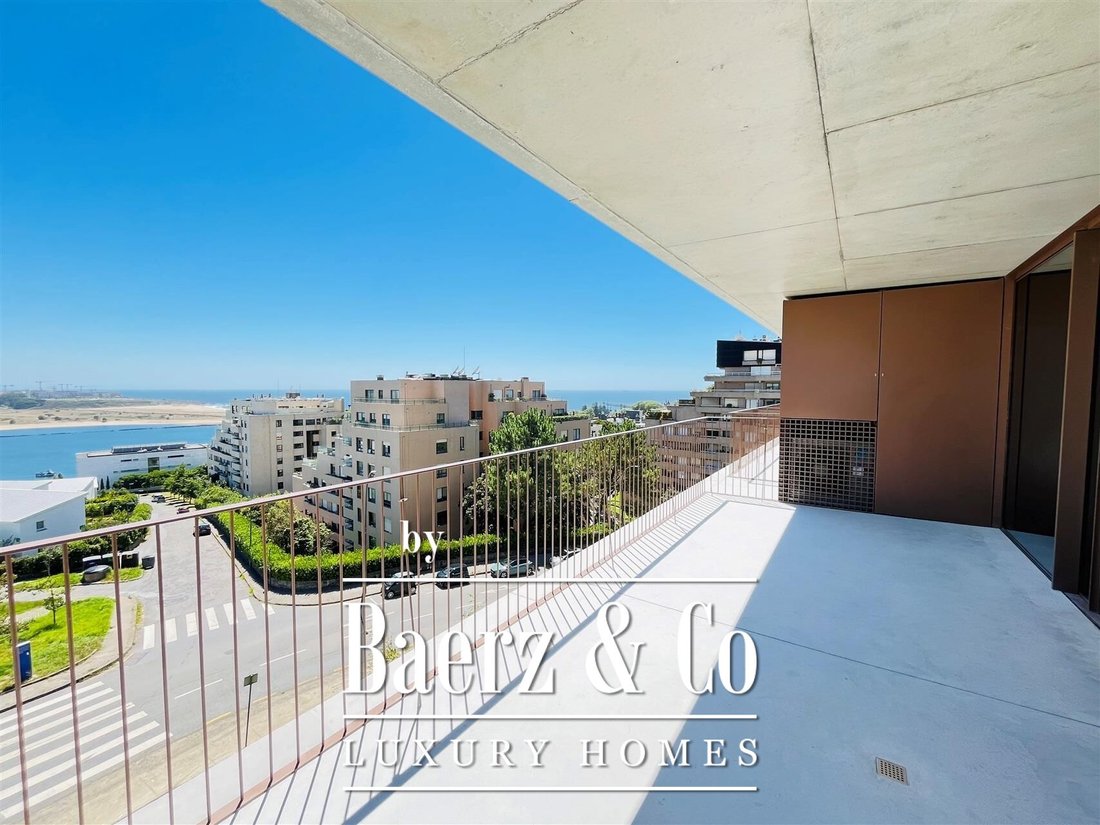 Apartment in Cedofeita, Santo Ildefonso, Se, Miragaia, Sao Nicolau e Vitoria, Porto District, Portugal 1 - 15475998