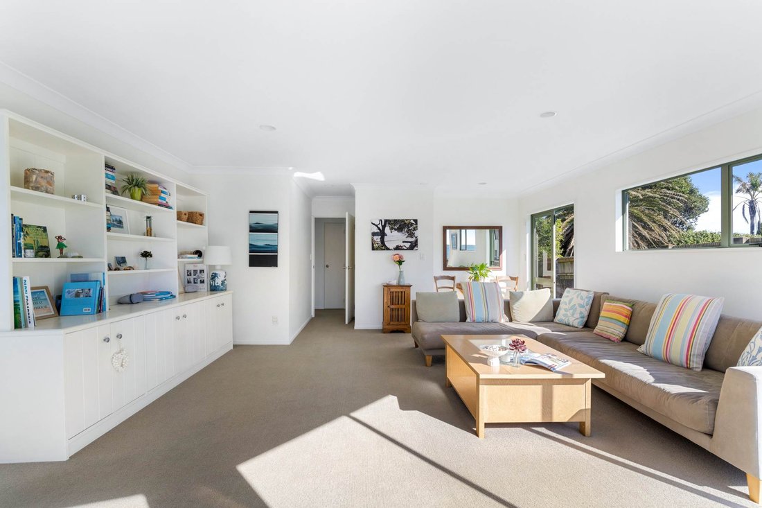 House in Mount Maunganui, Bay of Plenty, New Zealand 4 - 16000093