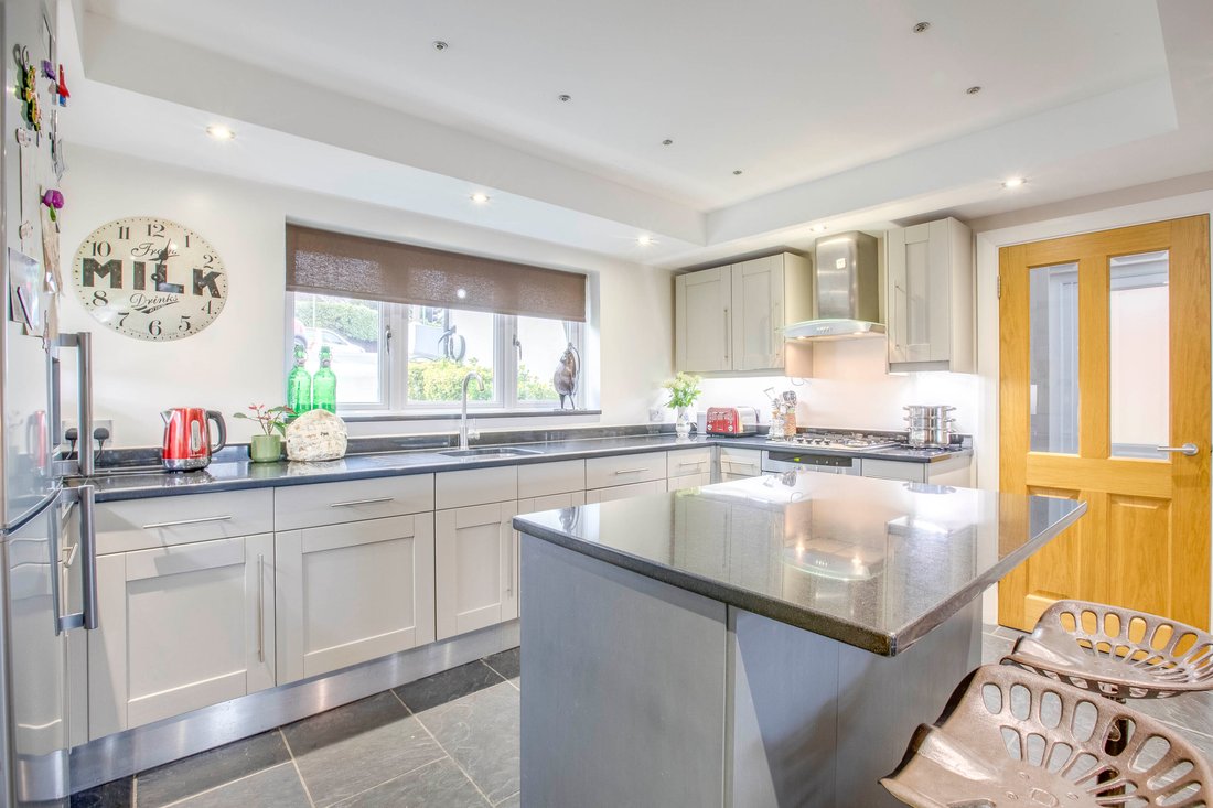 House in Totteridge, England 4 - 18036153